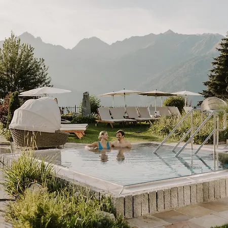 Schlosshotel Fiss-3